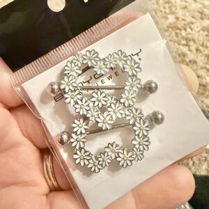 White daisy nipple shield 14G piercing
